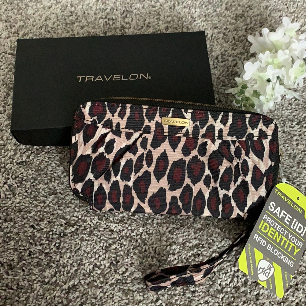 Travelon Animal Print Zip Around Wallet Wristlet